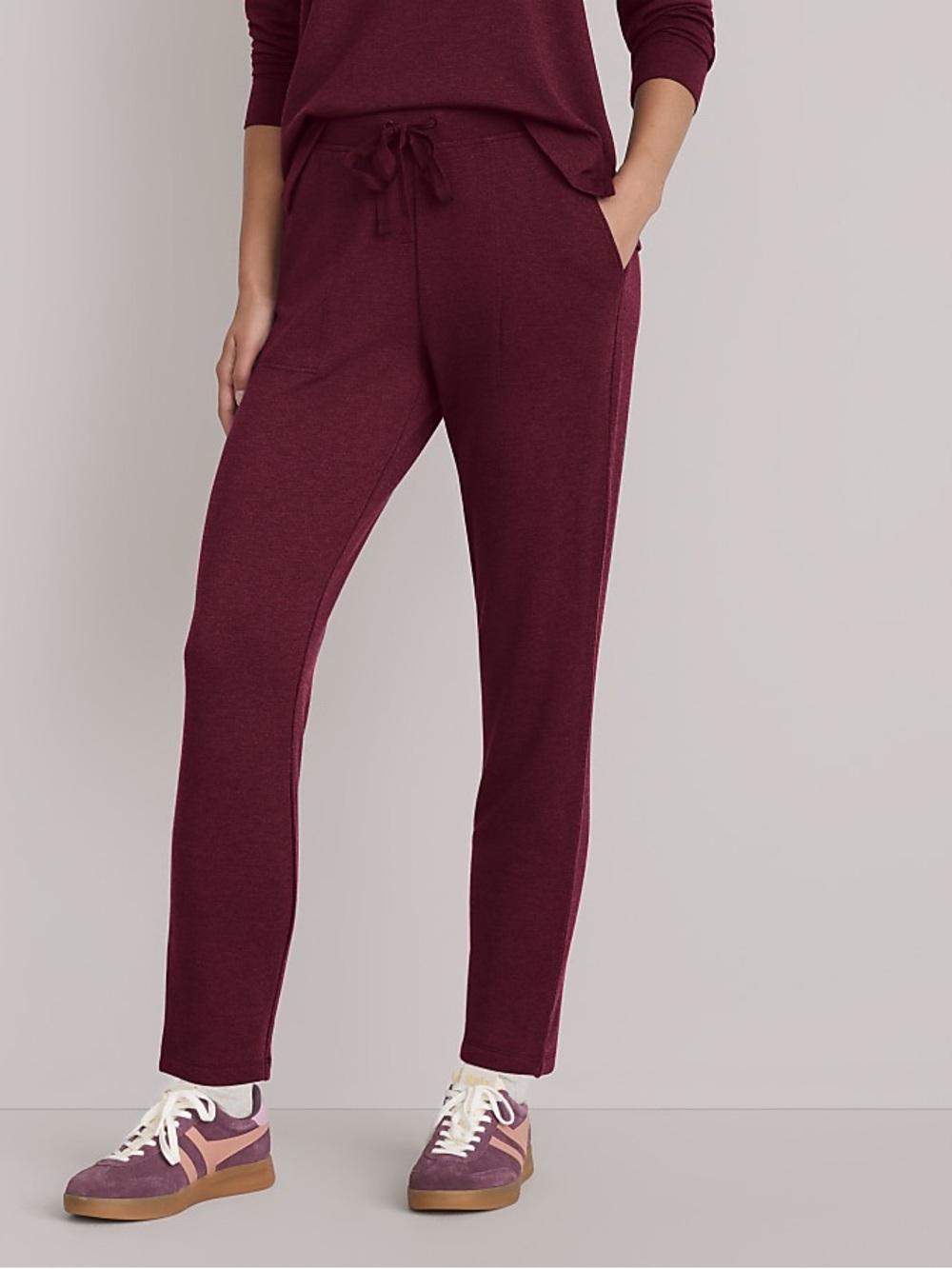 Lou and Grey Women's Drawstring Lounge Pants in Burgundy